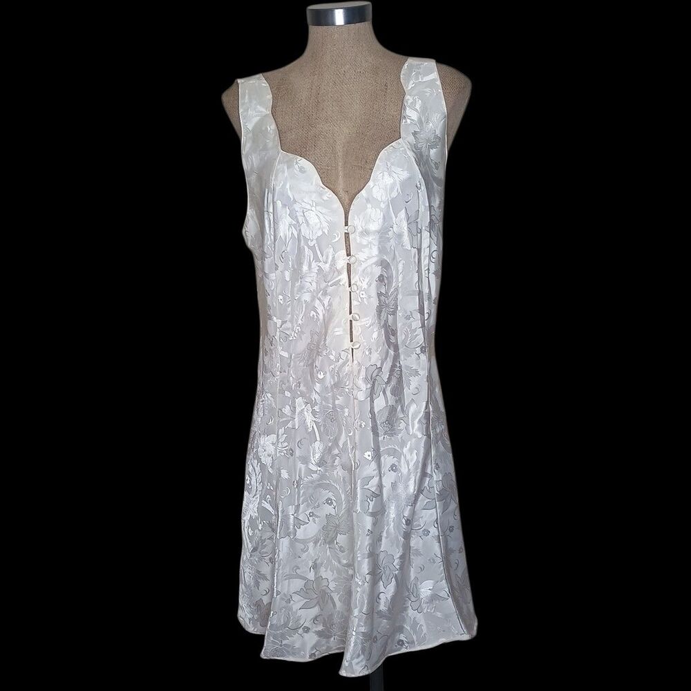 Vintage Erika Taylor  Nightgown Sz 1X Ivory Floral romantic cottage core prairie
